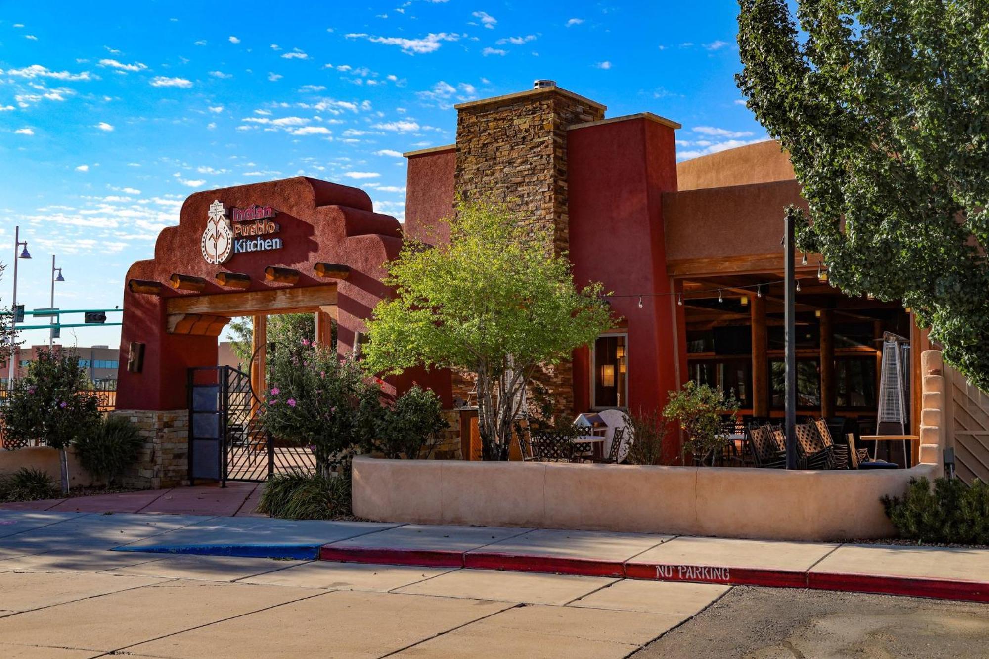 Holiday Inn Express & Suites Albuquerque Historic Old Town By Ihg מראה חיצוני תמונה