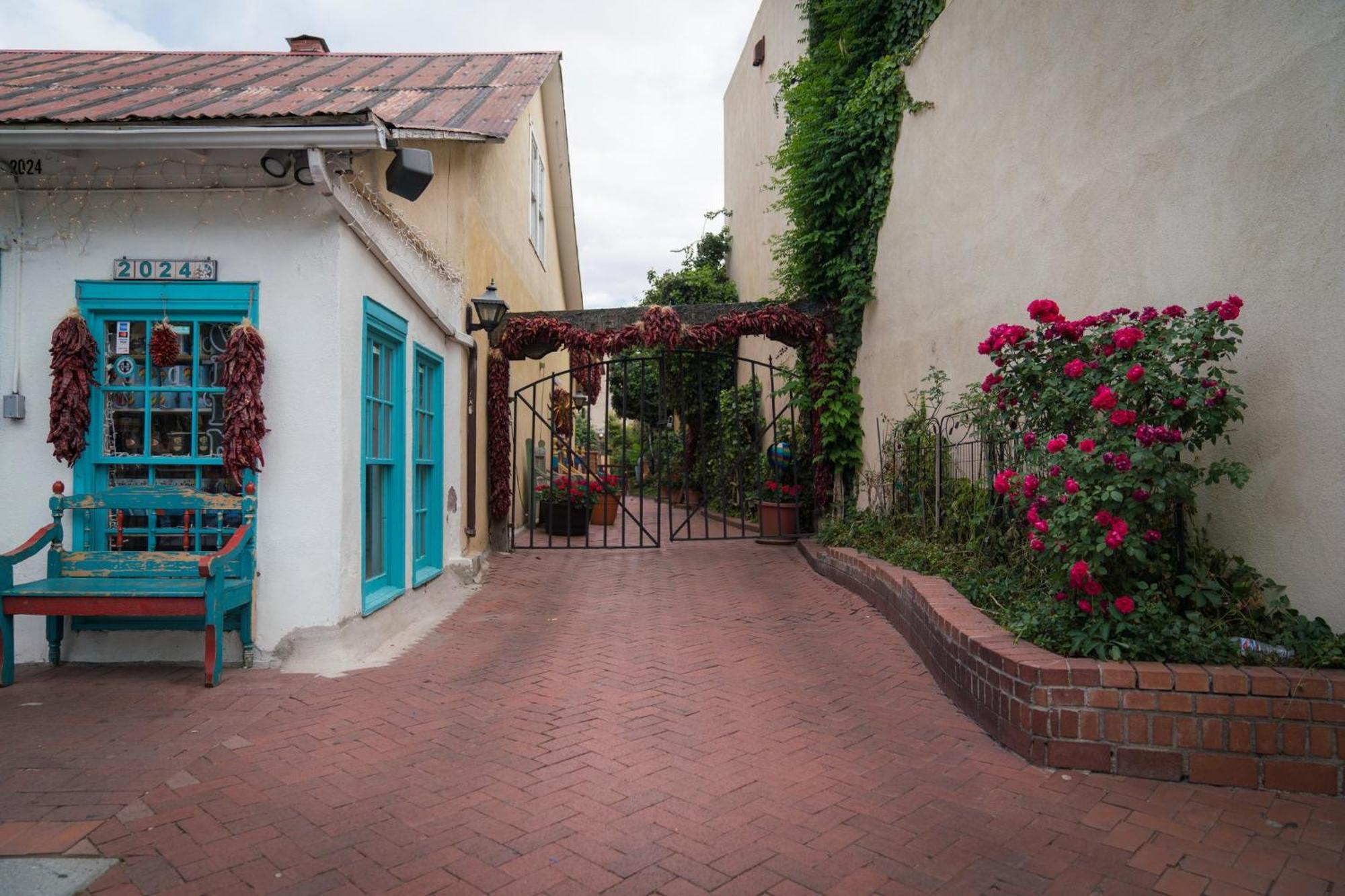 Holiday Inn Express & Suites Albuquerque Historic Old Town By Ihg מראה חיצוני תמונה
